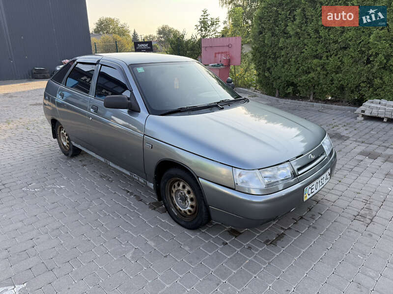 Хэтчбек ВАЗ / Lada 2112 2006 в Черновцах