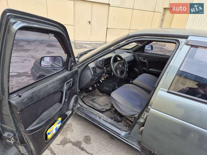 Хэтчбек ВАЗ / Lada 2112 2002 в Днепре