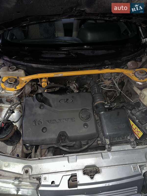 Хэтчбек ВАЗ / Lada 2112 2005 в Калиновке