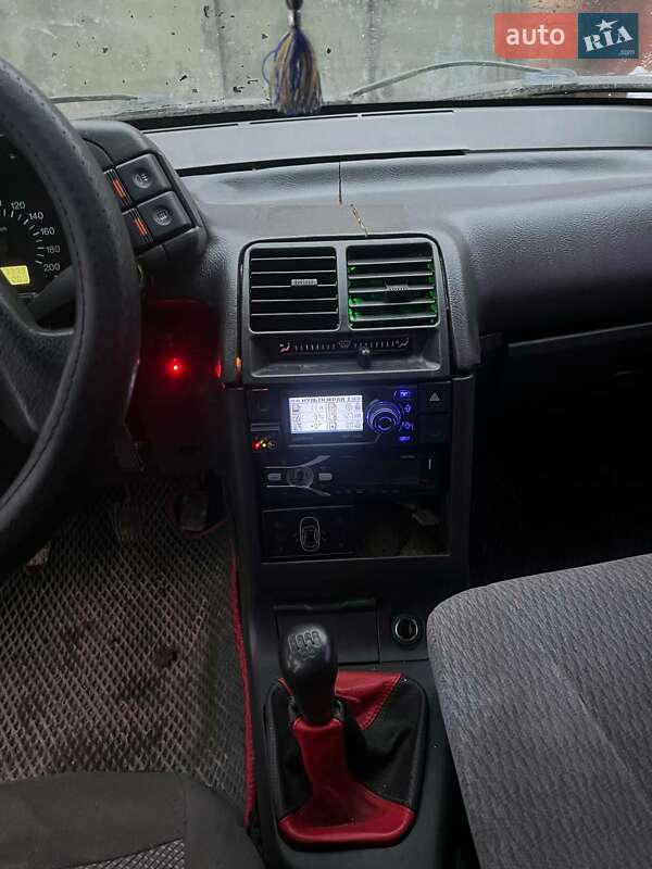 Хэтчбек ВАЗ / Lada 2112 2002 в Баре