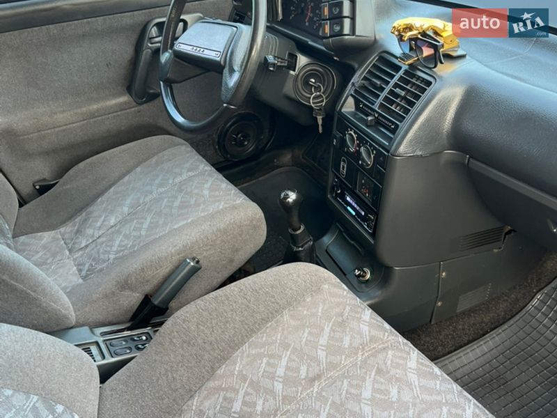 Хэтчбек ВАЗ / Lada 2112 2005 в Фастове