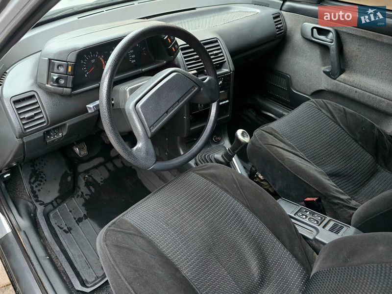 Хэтчбек ВАЗ / Lada 2112 2004 в Харькове