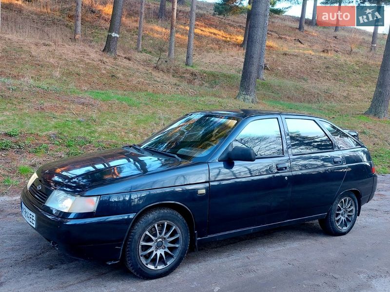 Хэтчбек ВАЗ / Lada 2112 2007 в Тростянце
