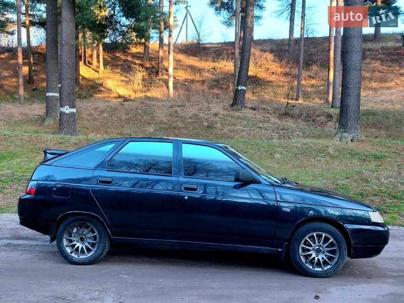Хэтчбек ВАЗ / Lada 2112 2007 в Тростянце
