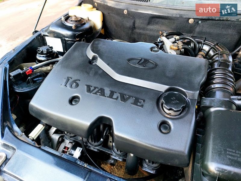 Хэтчбек ВАЗ / Lada 2112 2007 в Тростянце