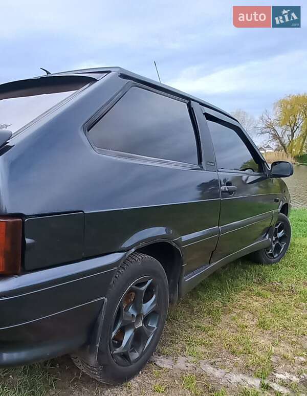 Хэтчбек ВАЗ / Lada 2113 Samara 2008 в Згуровке