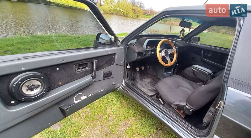 Хэтчбек ВАЗ / Lada 2113 Samara 2008 в Згуровке