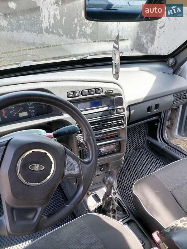 Хэтчбек ВАЗ / Lada 2113 Samara 2007 в Новоукраинке фото 4 Хэтчбек ВАЗ / Lada 2113 Samara 2007 в Новоукраинке