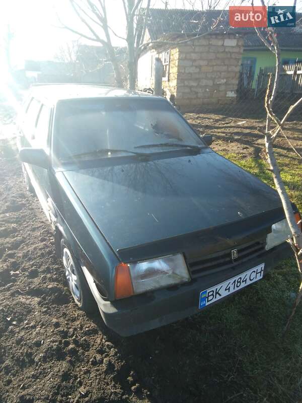 Хэтчбек ВАЗ / Lada 2113 Samara 2008 в Николаеве