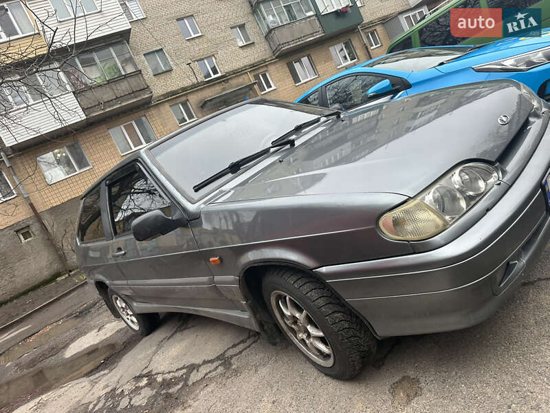 Хэтчбек ВАЗ 2113 Samara 2005 в 