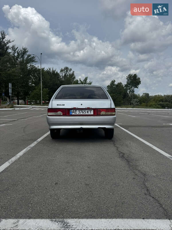 Хэтчбек ВАЗ / Lada 2113 Samara 2005 в Изюме