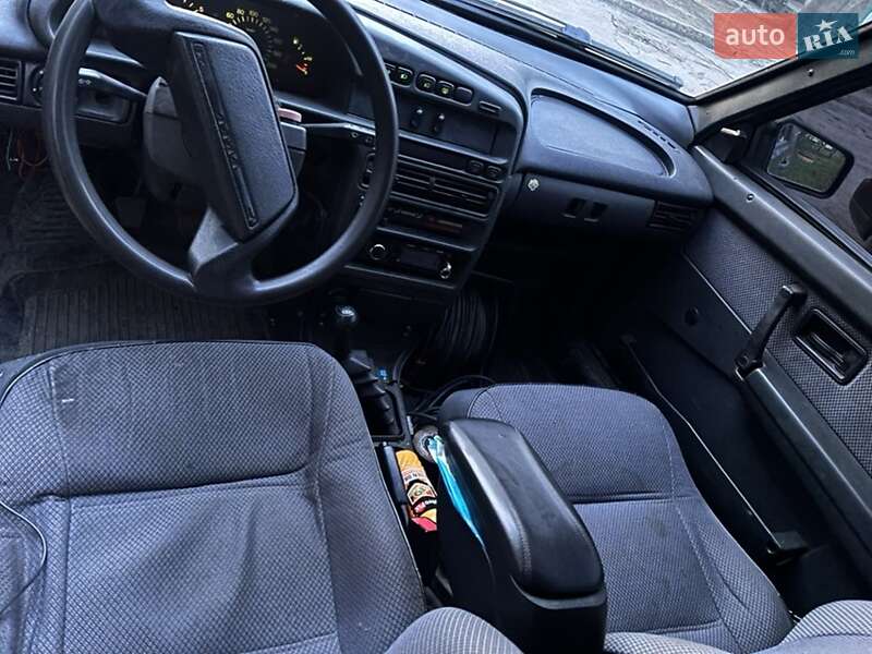 Хэтчбек ВАЗ / Lada 2113 Samara 2007 в Першотравенске