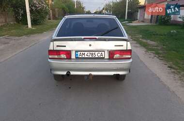 Хэтчбек ВАЗ 2113 Samara 2005 в 