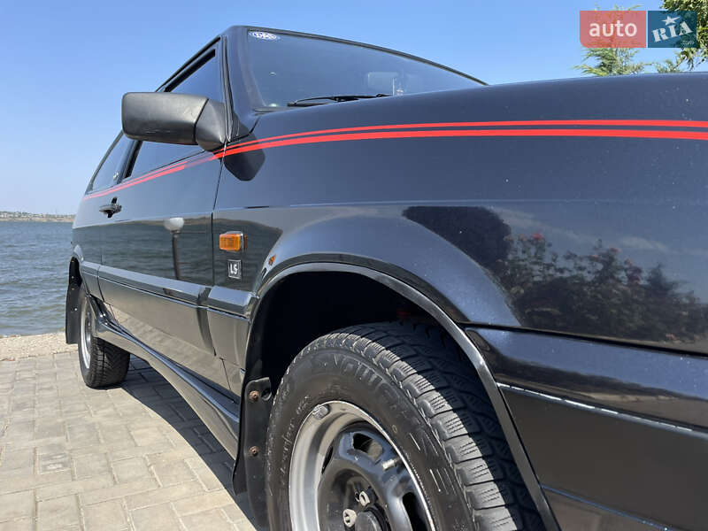 Хэтчбек ВАЗ / Lada 2113 Samara 2006 в Николаеве