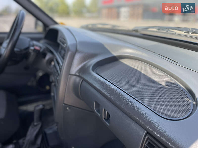 Хэтчбек ВАЗ / Lada 2113 Samara 2006 в Николаеве