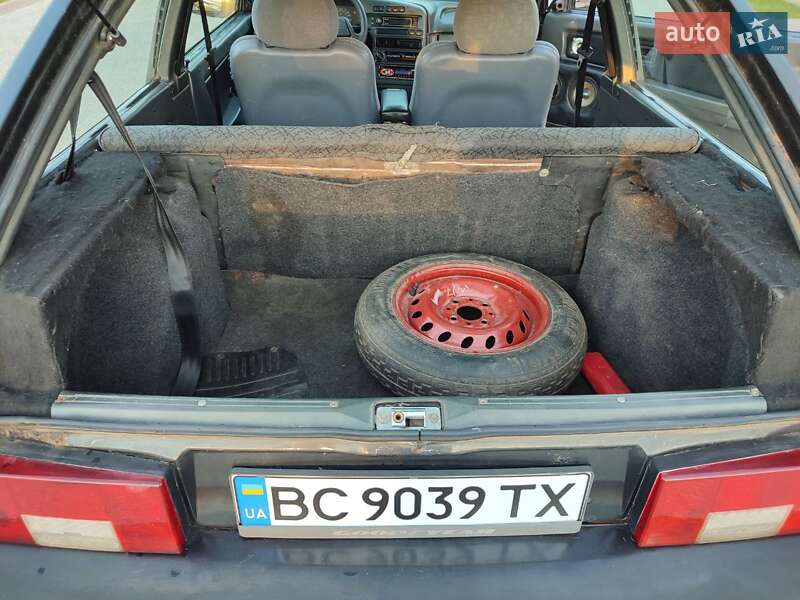 Хэтчбек ВАЗ / Lada 2113 Samara 2005 в Львове