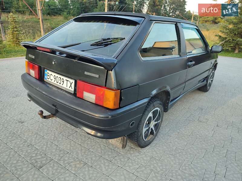 Хэтчбек ВАЗ / Lada 2113 Samara 2005 в Львове