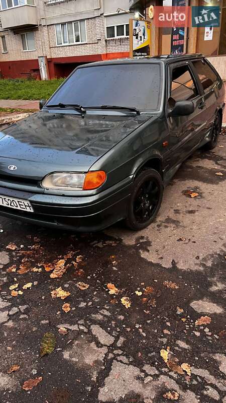 Хэтчбек ВАЗ 2113 Samara 2008 в  фото Хэтчбек ВАЗ 2113 Samara 2008 в