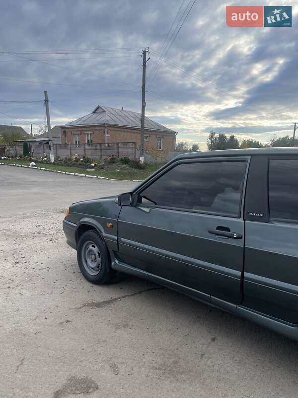 Хетчбек ВАЗ / Lada 2113 Samara 2012 в Умані