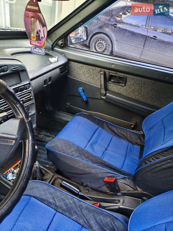 Хэтчбек ВАЗ / Lada 2113 Samara 2005 в Житомире