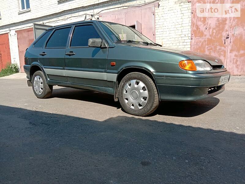 Хэтчбек ВАЗ / Lada 2114 Samara 2006 в Житомире