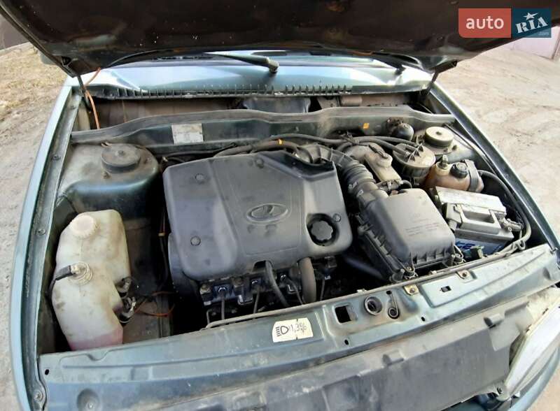 Хэтчбек ВАЗ / Lada 2114 Samara 2008 в Киеве