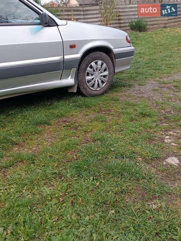 Хетчбек ВАЗ / Lada 2114 Samara 2004 в Городку