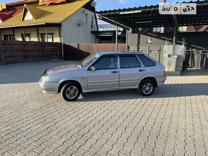 Хетчбек ВАЗ / Lada 2114 Samara 2009 в Хотині