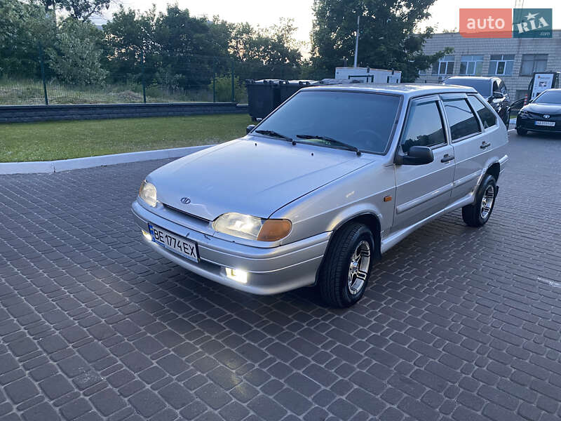 Хэтчбек ВАЗ / Lada 2114 Samara 2013 в Киеве