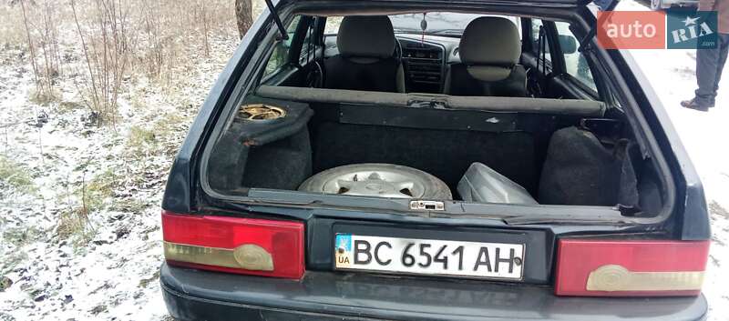 Хэтчбек ВАЗ / Lada 2114 Samara 2005 в Золочеве фото 8 Хэтчбек ВАЗ / Lada 2114 Samara 2005 в Золочеве