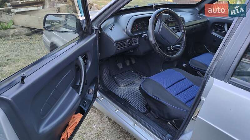 Хэтчбек ВАЗ / Lada 2114 Samara 2004 в Монастырище