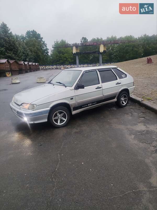 Хэтчбек ВАЗ / Lada 2114 Samara 2004 в Шепетовке