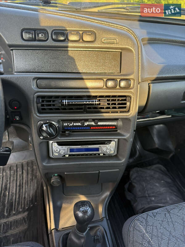 Хэтчбек ВАЗ / Lada 2114 Samara 2005 в Обухове