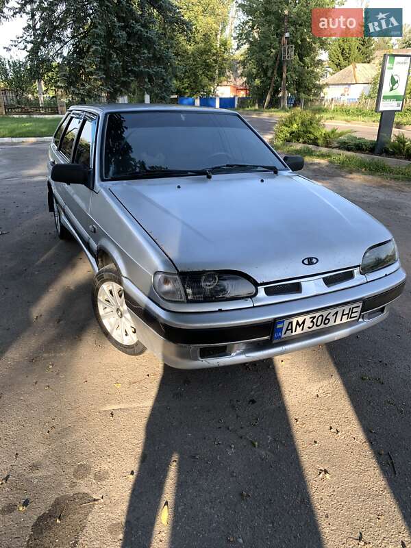 Хэтчбек ВАЗ / Lada 2114 Samara 2004 в Олевске фото 5 Хэтчбек ВАЗ / Lada 2114 Samara 2004 в Олевске