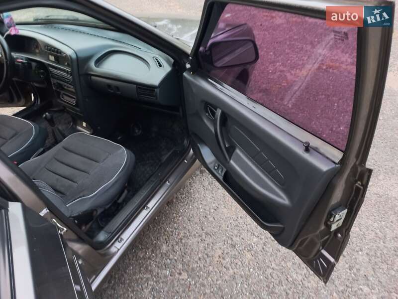 Хэтчбек ВАЗ / Lada 2114 Samara 2008 в Беляевке