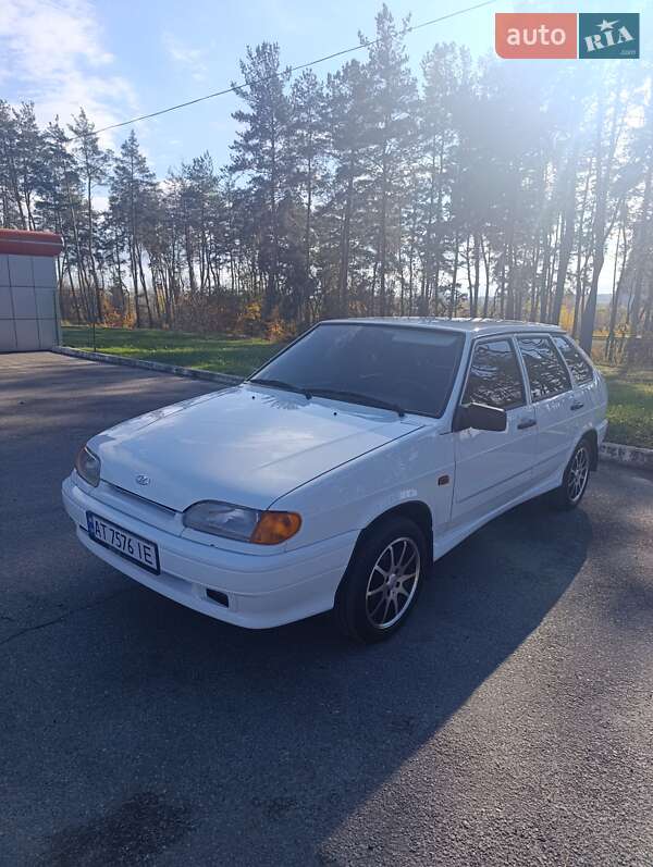 Хэтчбек ВАЗ / Lada 2114 Samara 2011 в Харькове фото Хэтчбек ВАЗ / Lada 2114 Samara 2011 в Харькове