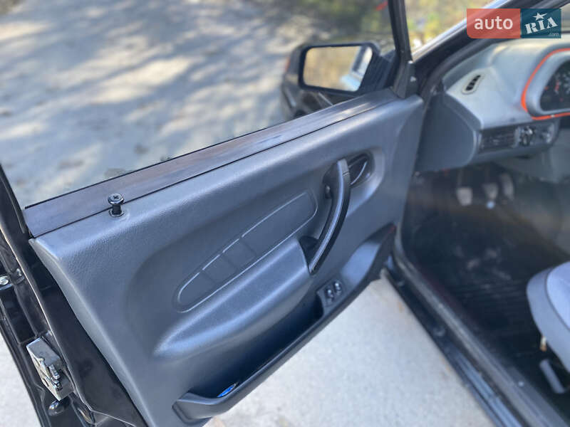 Хэтчбек ВАЗ / Lada 2114 Samara 2008 в Мирополе фото 26 Хэтчбек ВАЗ / Lada 2114 Samara 2008 в Мирополе