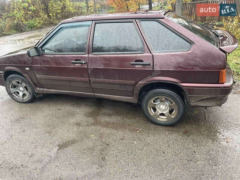 Хетчбек ВАЗ / Lada 2114 Samara 2011 в Умані