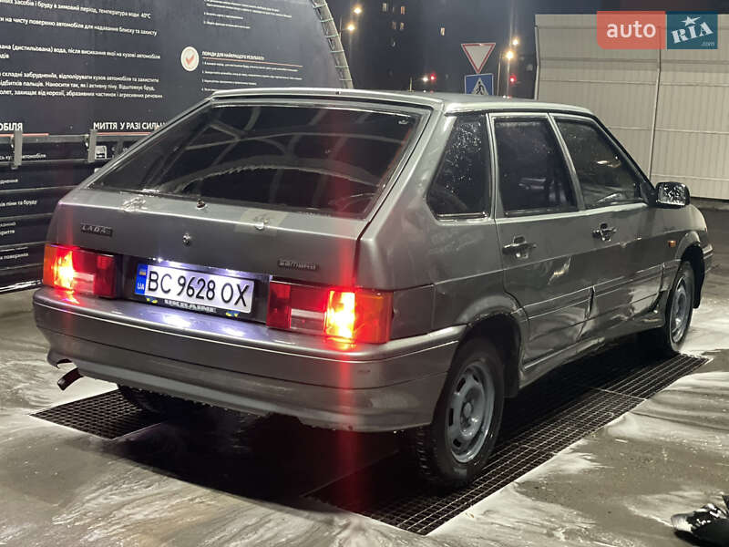 Хэтчбек ВАЗ / Lada 2114 Samara 2004 в Львове