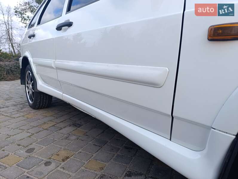 Хэтчбек ВАЗ / Lada 2114 Samara 2011 в Харькове фото 12 Хэтчбек ВАЗ / Lada 2114 Samara 2011 в Харькове