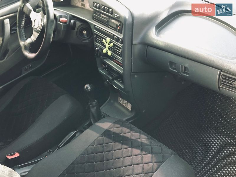 Хэтчбек ВАЗ / Lada 2114 Samara 2012 в Лозовой