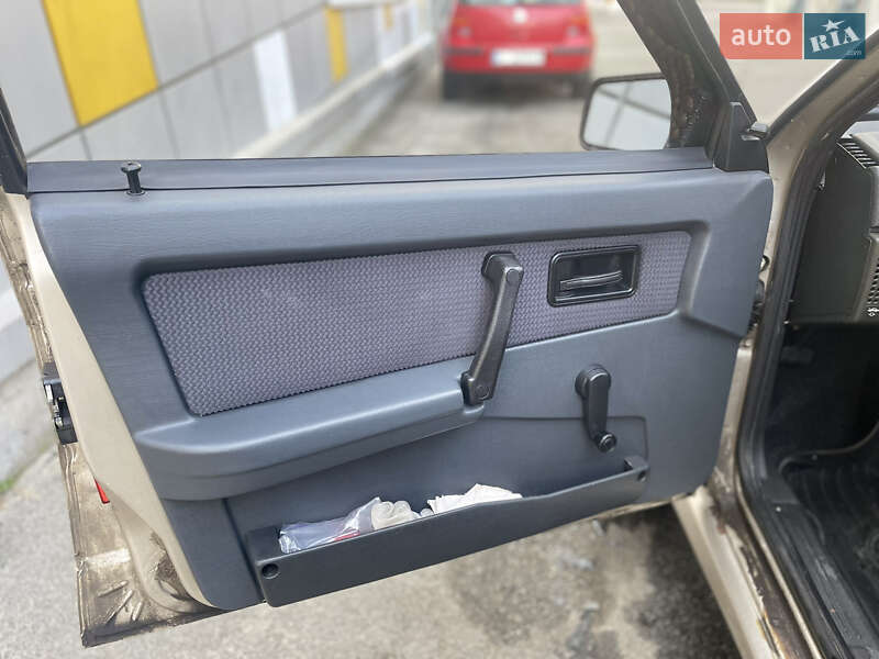 Седан ВАЗ / Lada 2115 Samara 1998 в Киеве