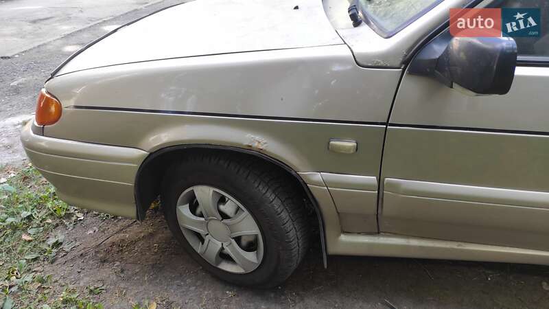 Седан ВАЗ / Lada 2115 Samara 1999 в Кривом Роге