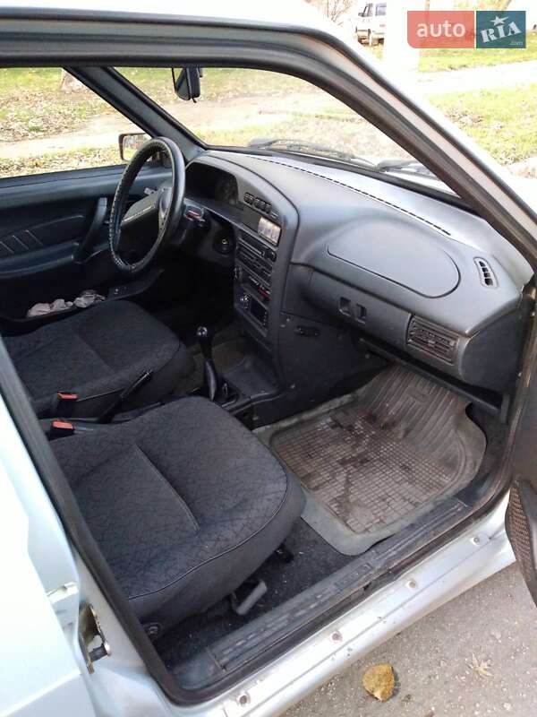 Седан ВАЗ / Lada 2115 Samara 2004 в Запоріжжі