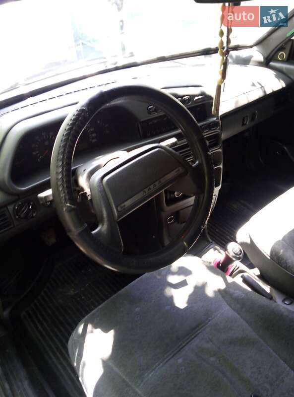 Седан ВАЗ / Lada 2115 Samara 2004 в Баштанке фото 3 Седан ВАЗ / Lada 2115 Samara 2004 в Баштанке