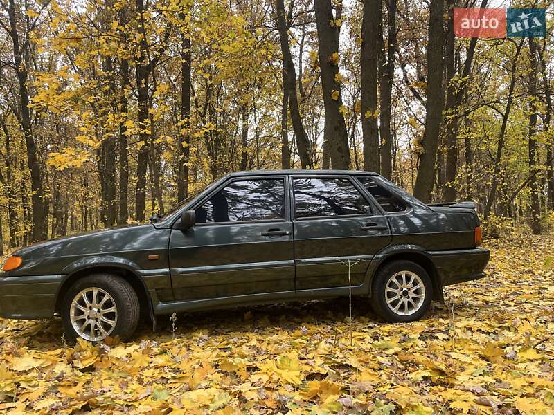 Седан ВАЗ / Lada 2115 Samara 2001 в Валках