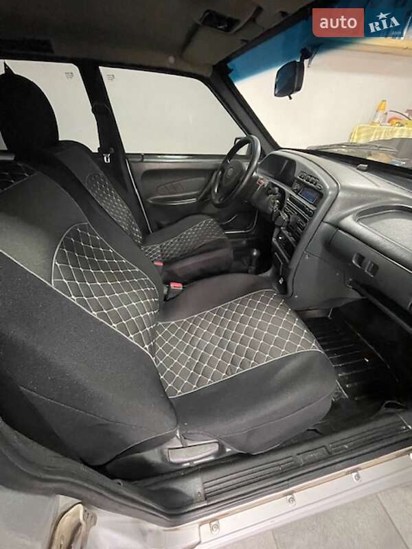 Седан ВАЗ / Lada 2115 Samara 2010 в Змиеве