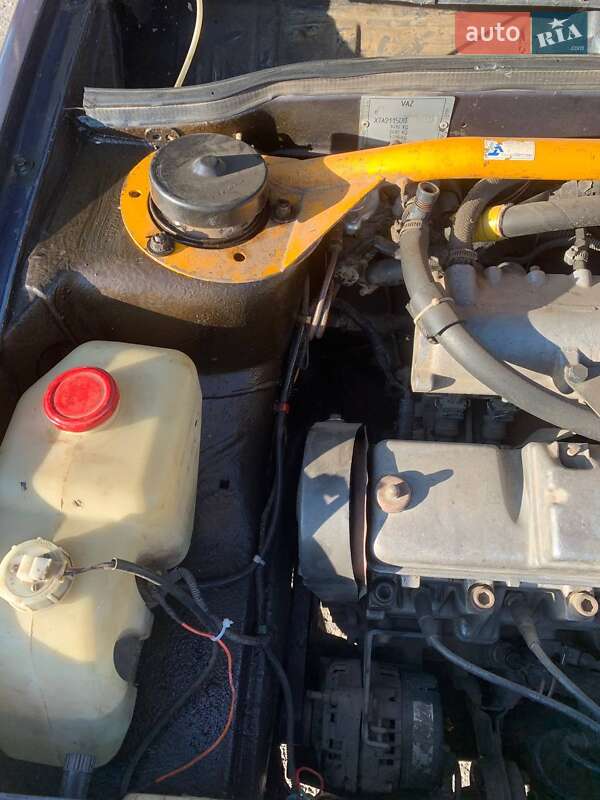 Седан ВАЗ / Lada 2115 Samara 2001 в Комсомольском