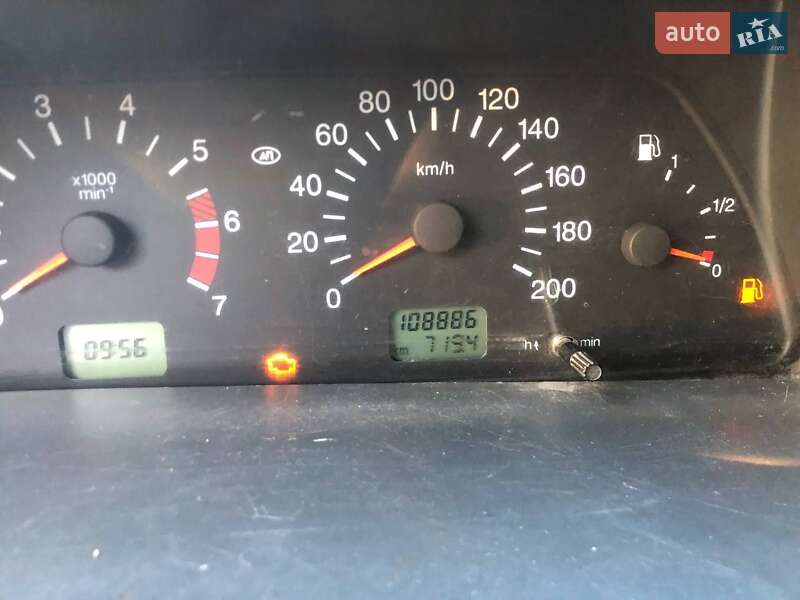Седан ВАЗ / Lada 2115 Samara 2005 в Зборове