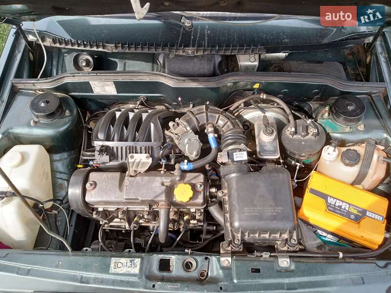 Седан ВАЗ / Lada 2115 Samara 2011 в Долинской
